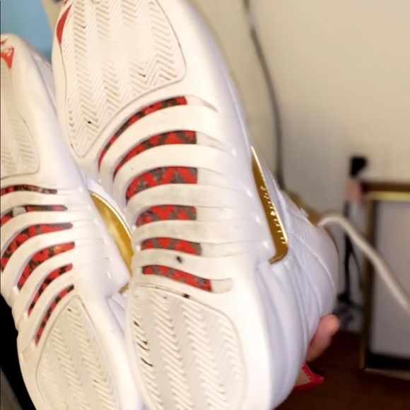 Jordan 12s Size 11 - Picture 2 of 2